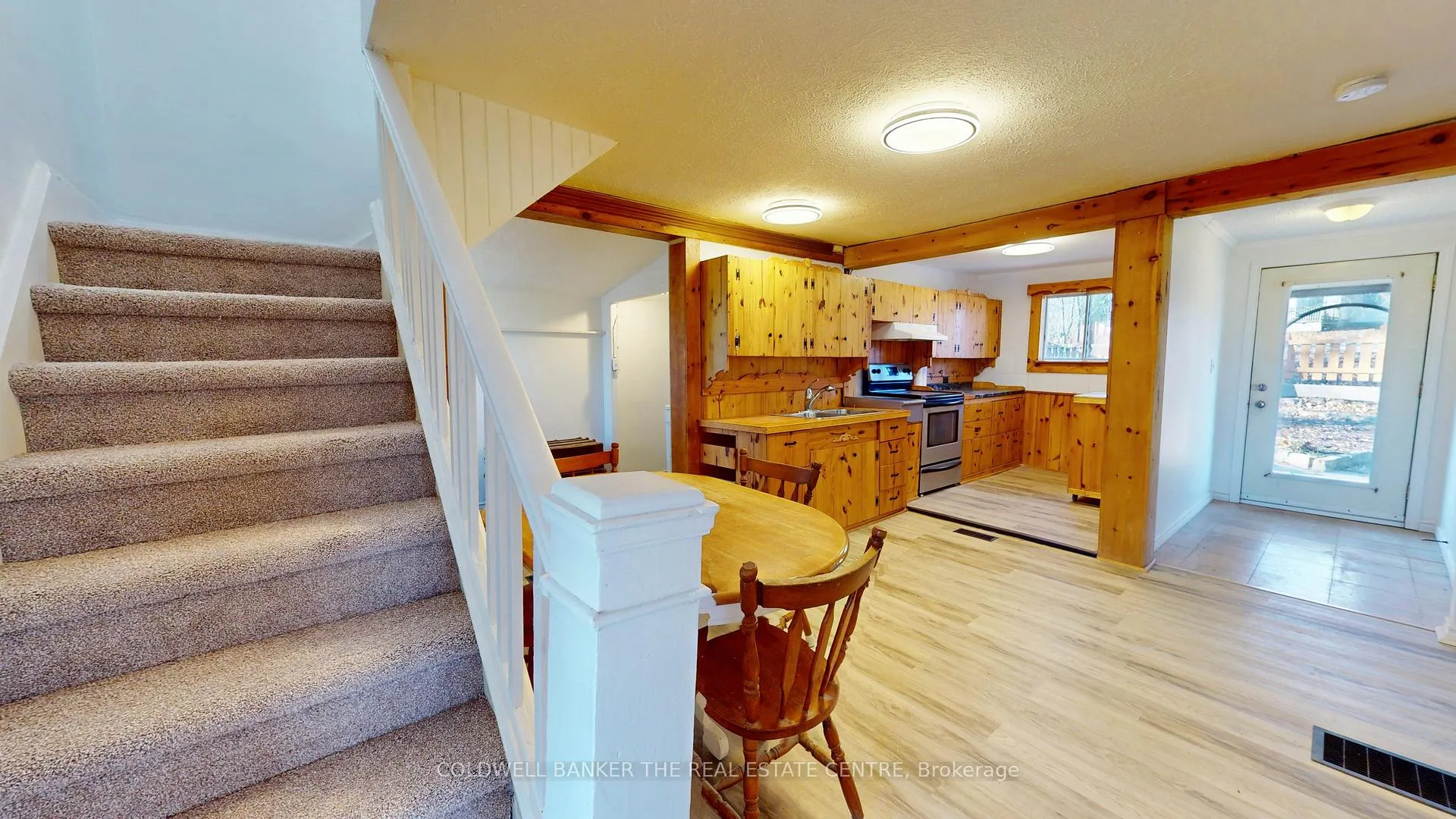 Photo 13 of 532 Laclie Street, Orillia — HOMEH