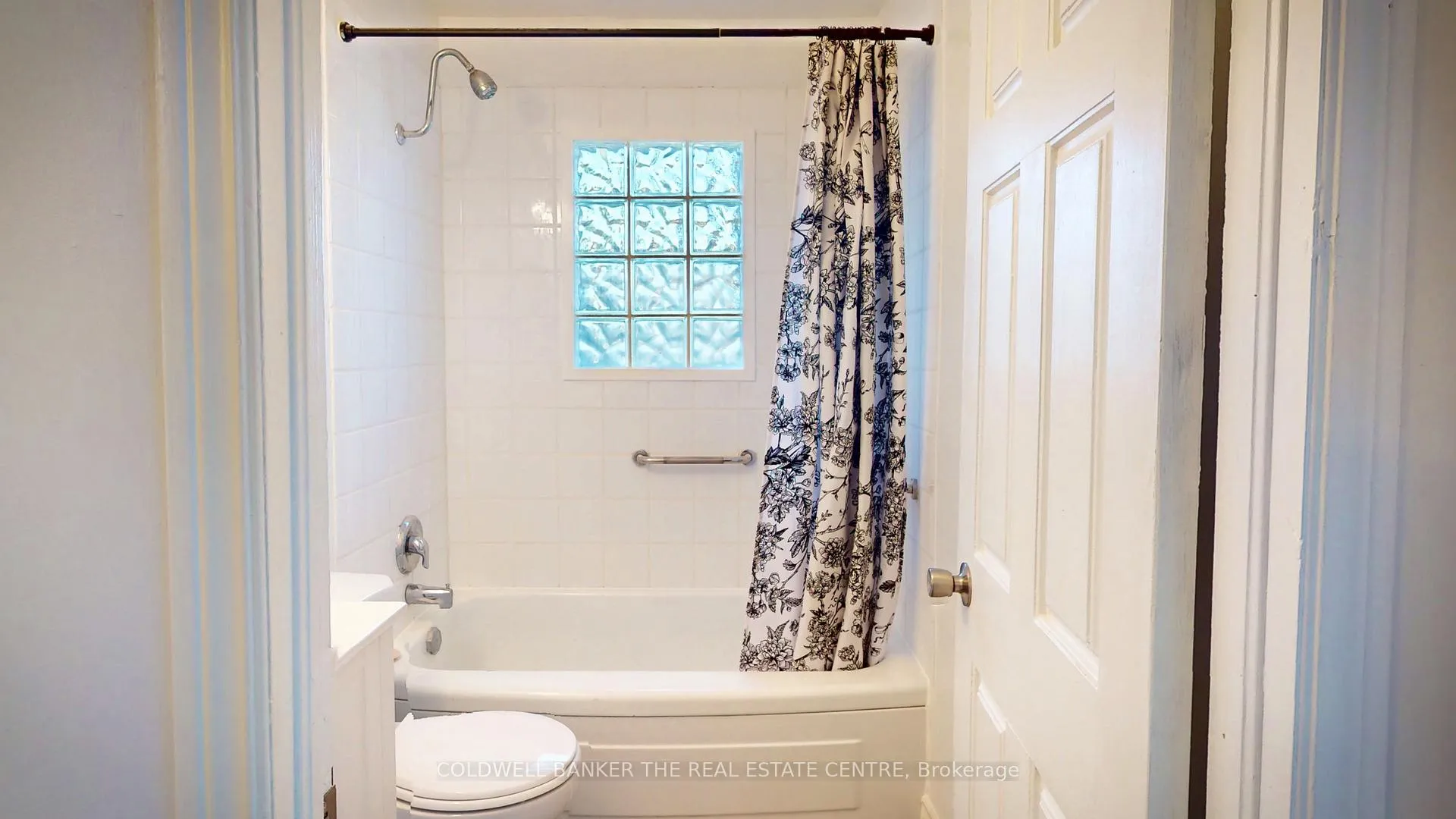 Photo 17 of 532 Laclie Street, Orillia — HOMEH