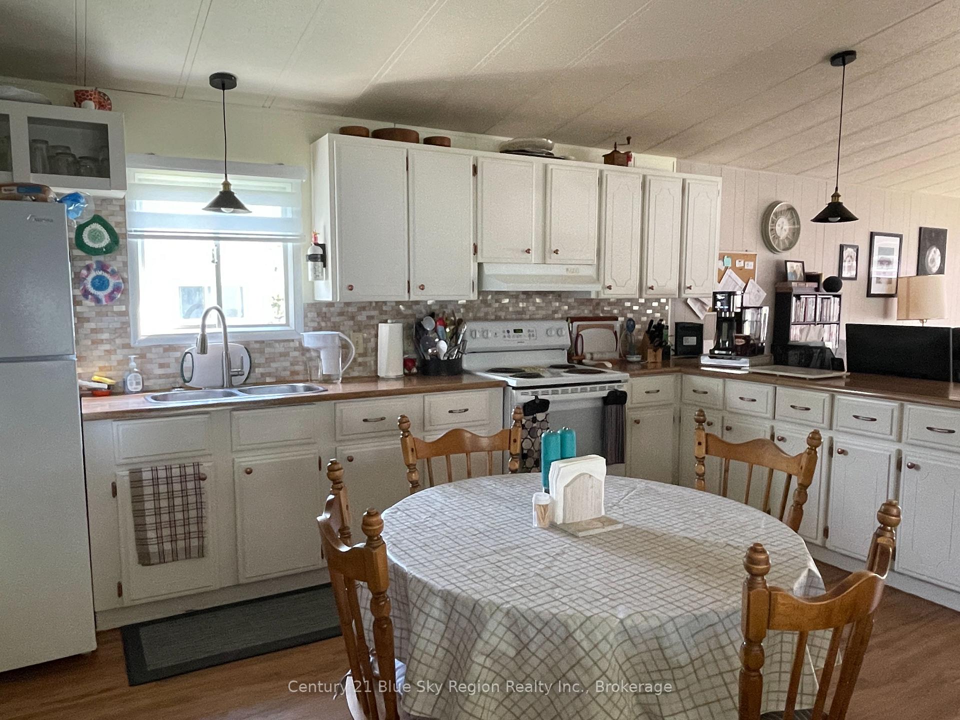 Photo 4 of Unit 4, 395 Riverbend Road, North Bay, Ferris — HOMEH