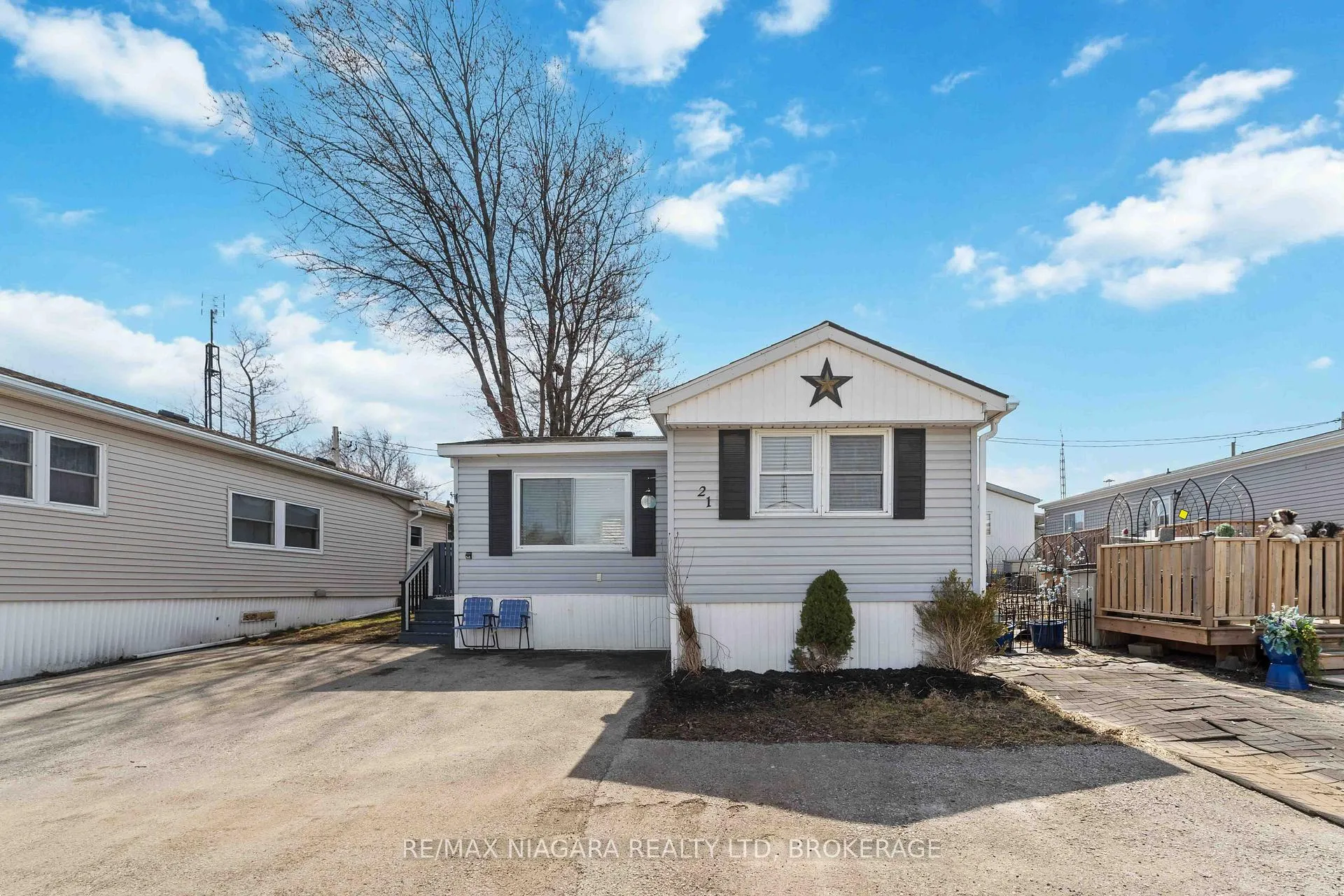 Photo 2 of Unit 21, 2175 Mewburn Road, Niagara Falls, Casey — HOMEH