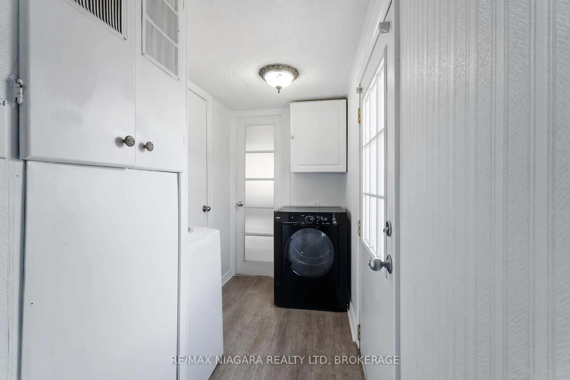 Photo 20 of Unit 21, 2175 Mewburn Road, Niagara Falls, Casey — HOMEH