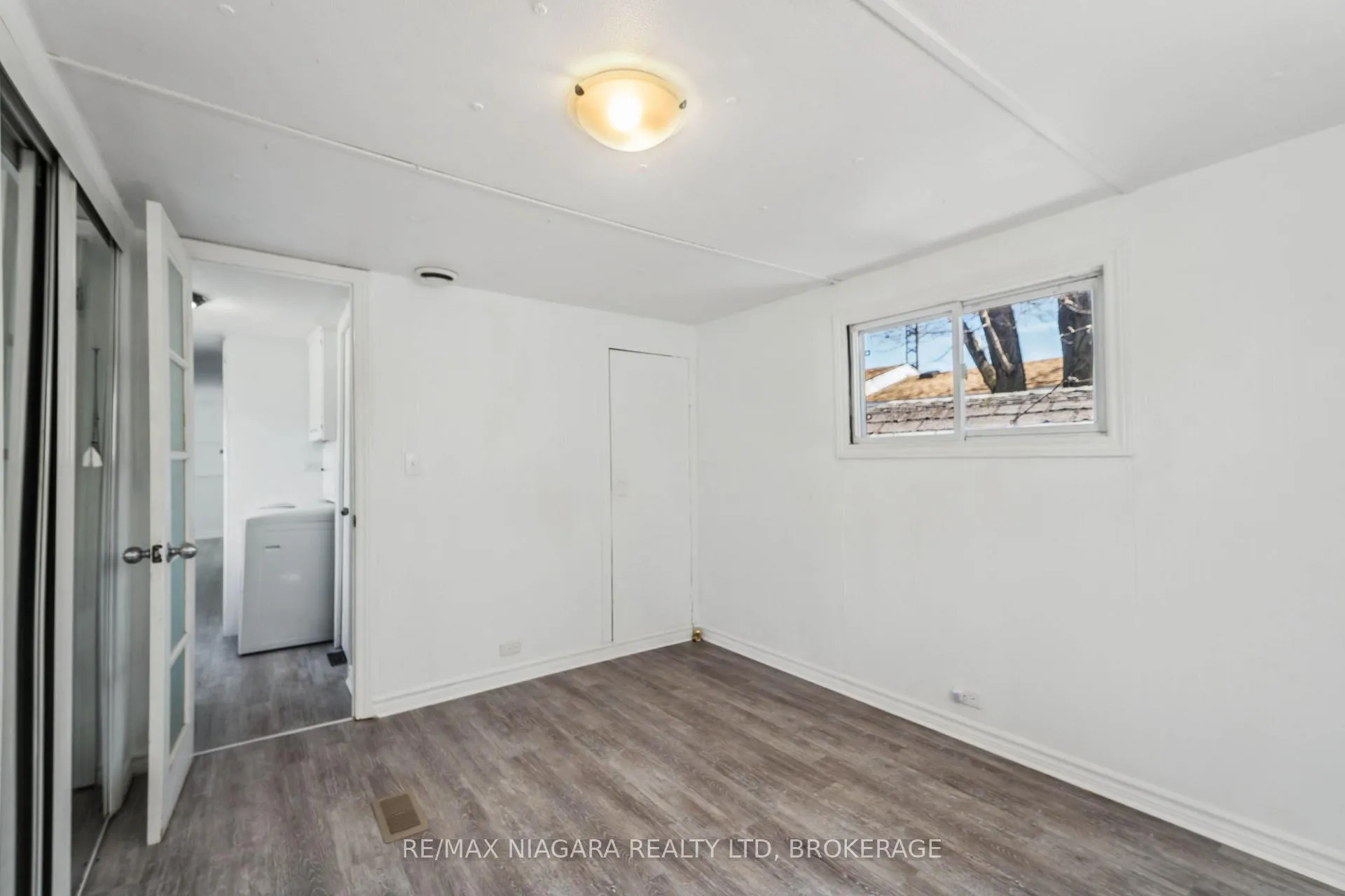 Photo 23 of Unit 21, 2175 Mewburn Road, Niagara Falls, Casey — HOMEH