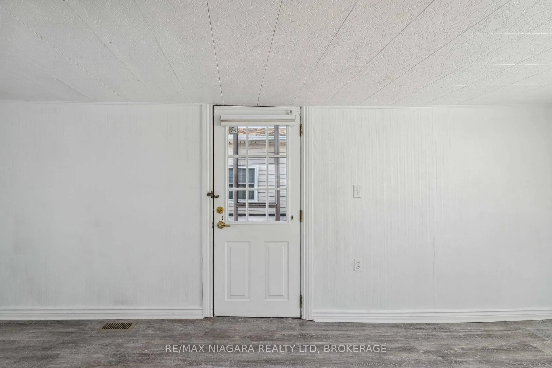 Photo 30 of Unit 21, 2175 Mewburn Road, Niagara Falls, Casey — HOMEH