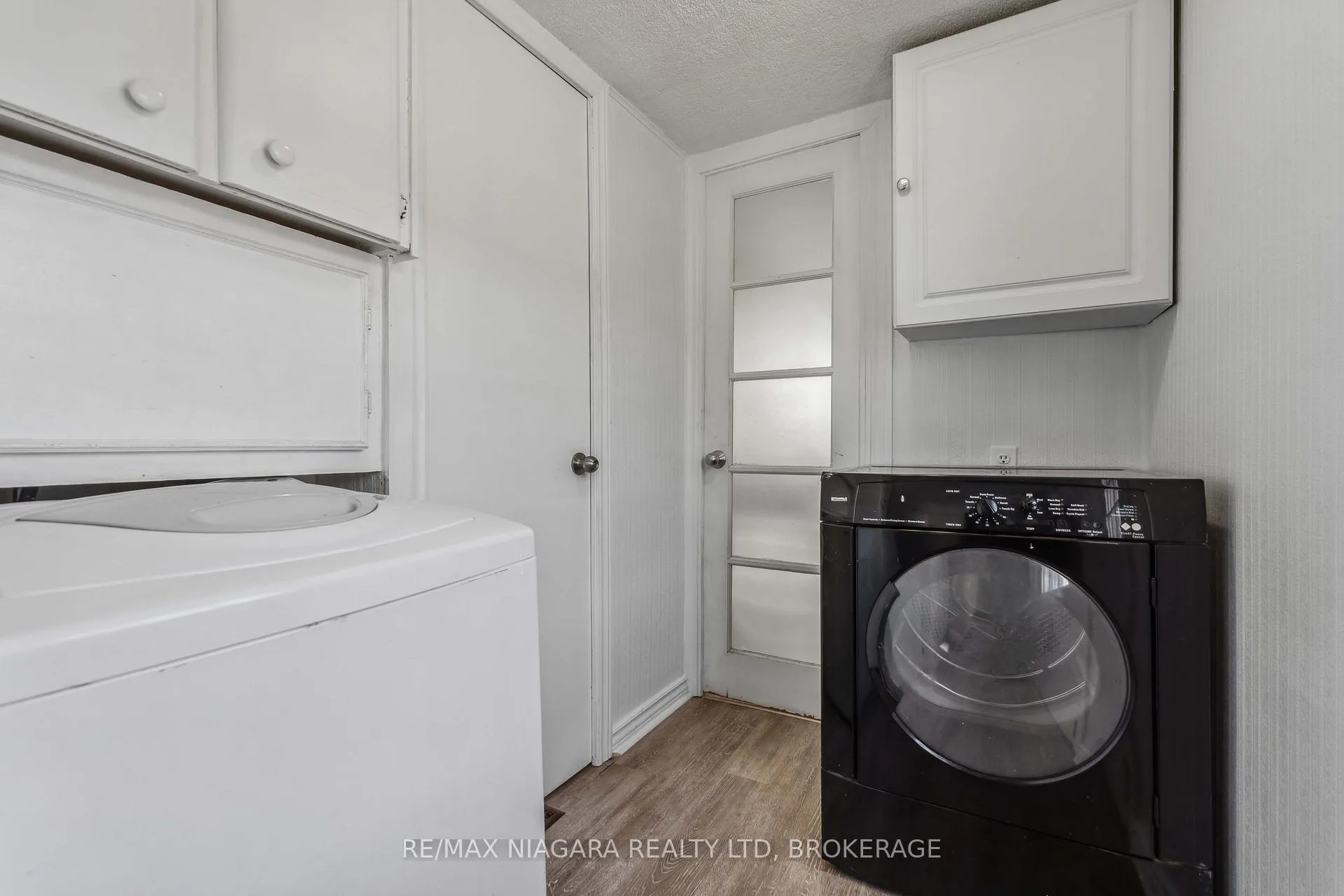 Photo 31 of Unit 21, 2175 Mewburn Road, Niagara Falls, Casey — HOMEH