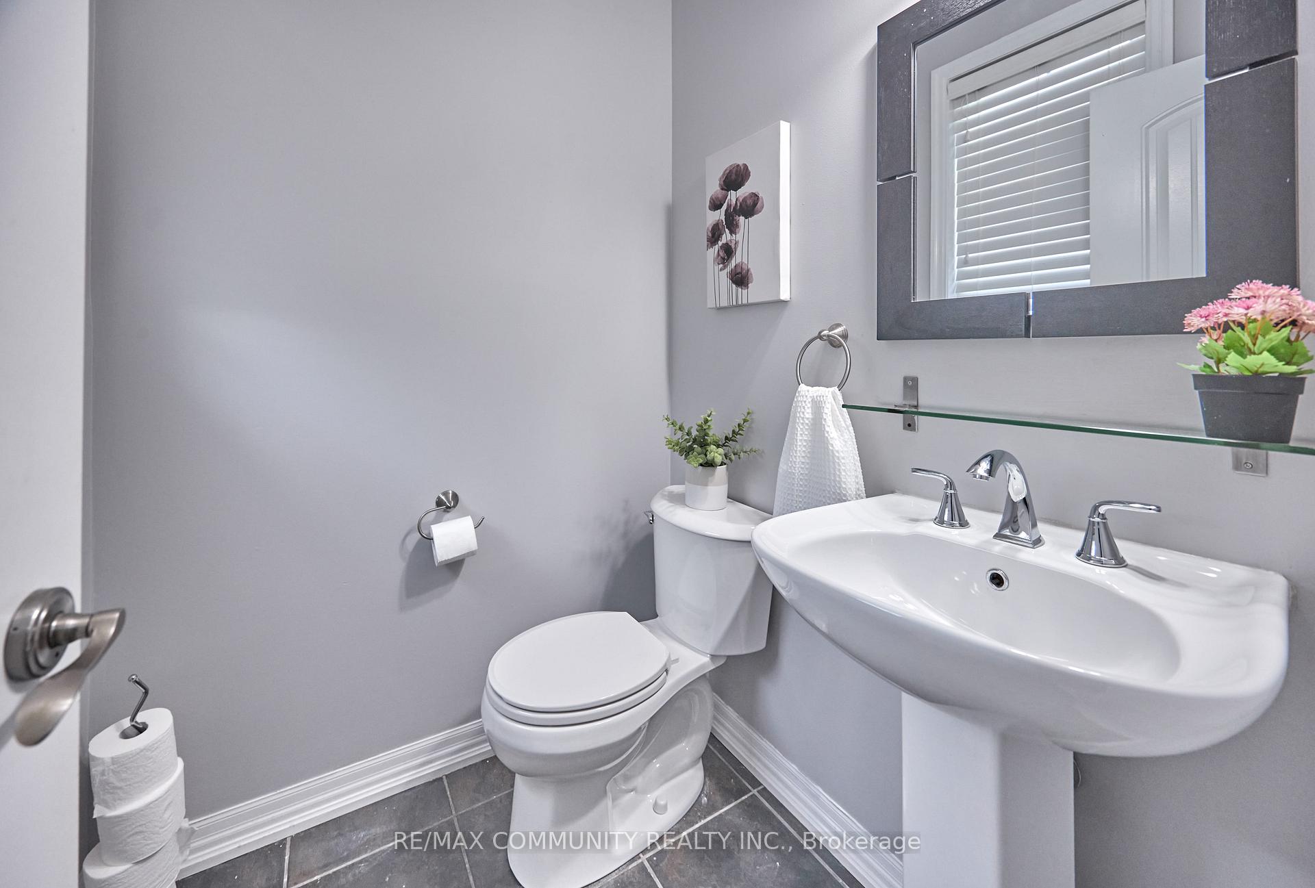 Photo 16 of 96 Kendall Drive, Milton, Scott — HOMEH
