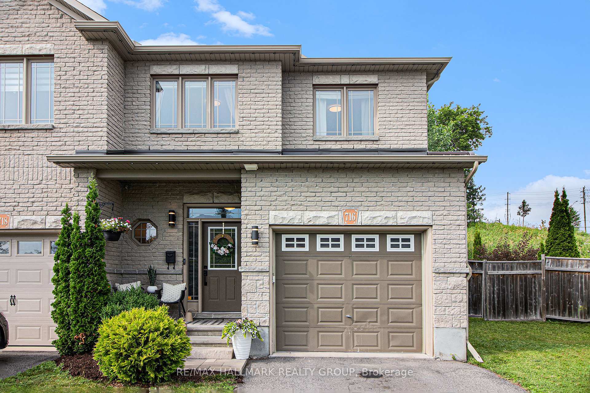 Photo 2 of 716 Percifor Way, Ottawa, Mer Bleue/Bradley Estates/Anderson Park — HOMEH