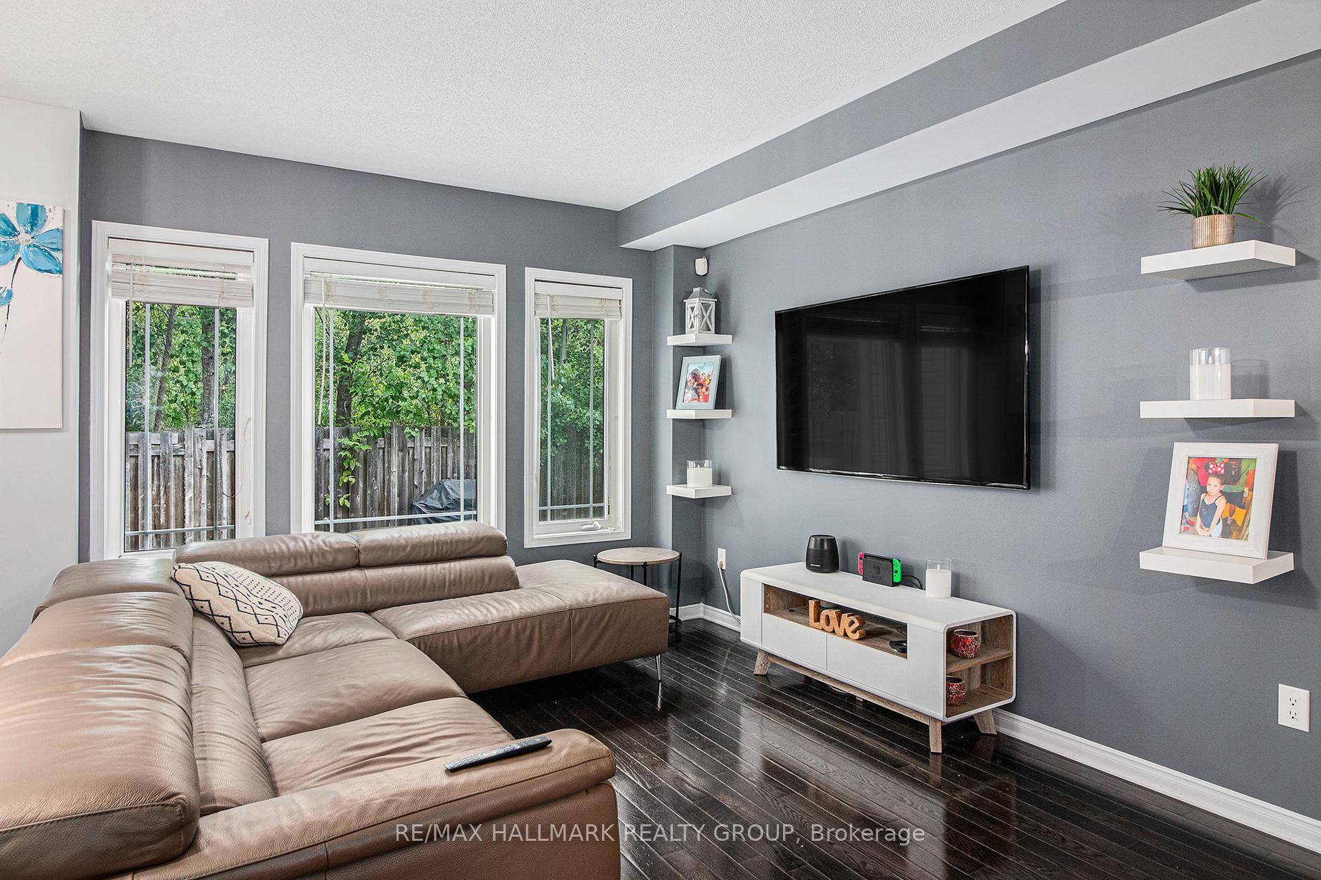 Photo 5 of 716 Percifor Way, Ottawa, Mer Bleue/Bradley Estates/Anderson Park — HOMEH