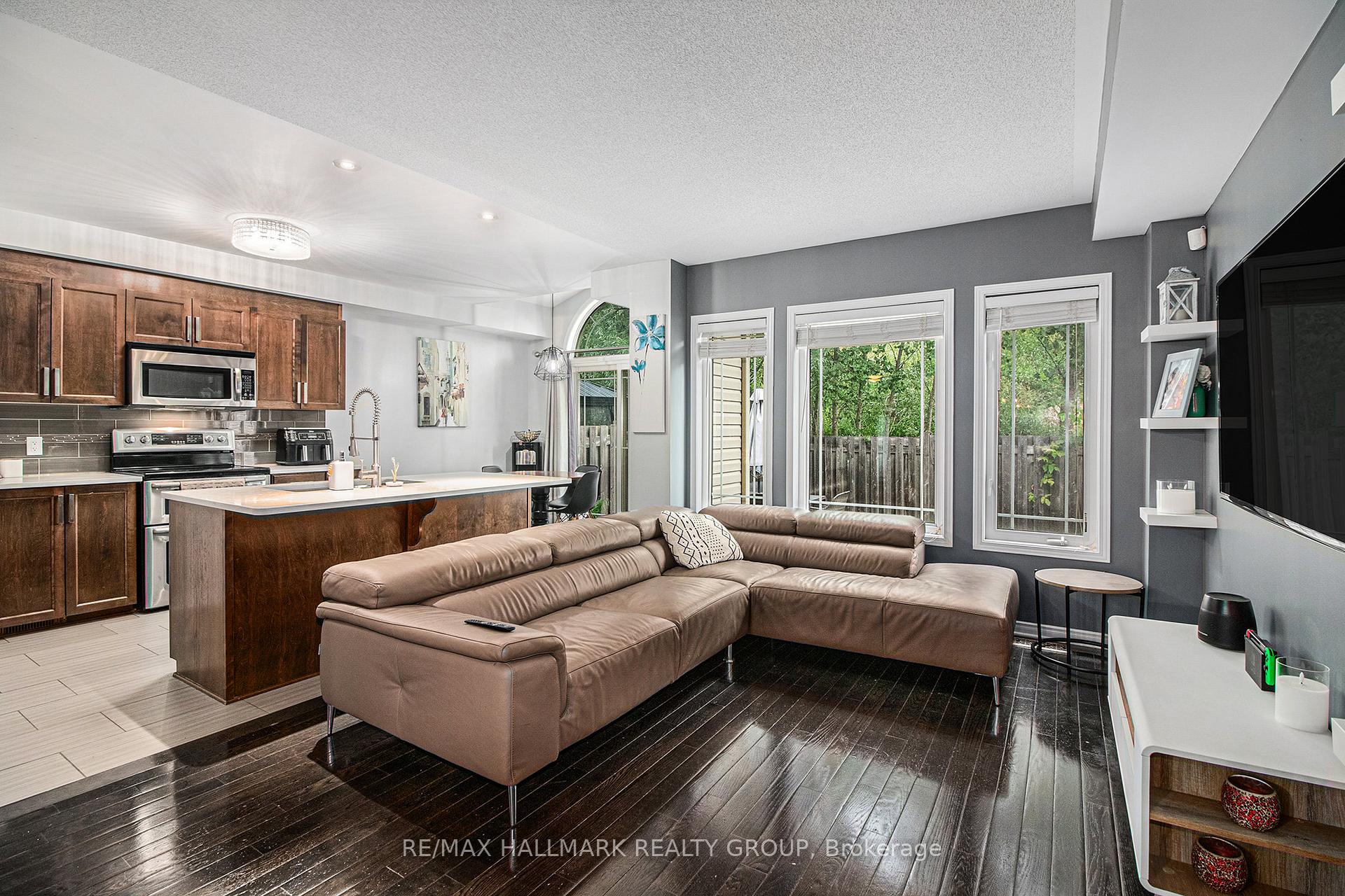 Photo 6 of 716 Percifor Way, Ottawa, Mer Bleue/Bradley Estates/Anderson Park — HOMEH