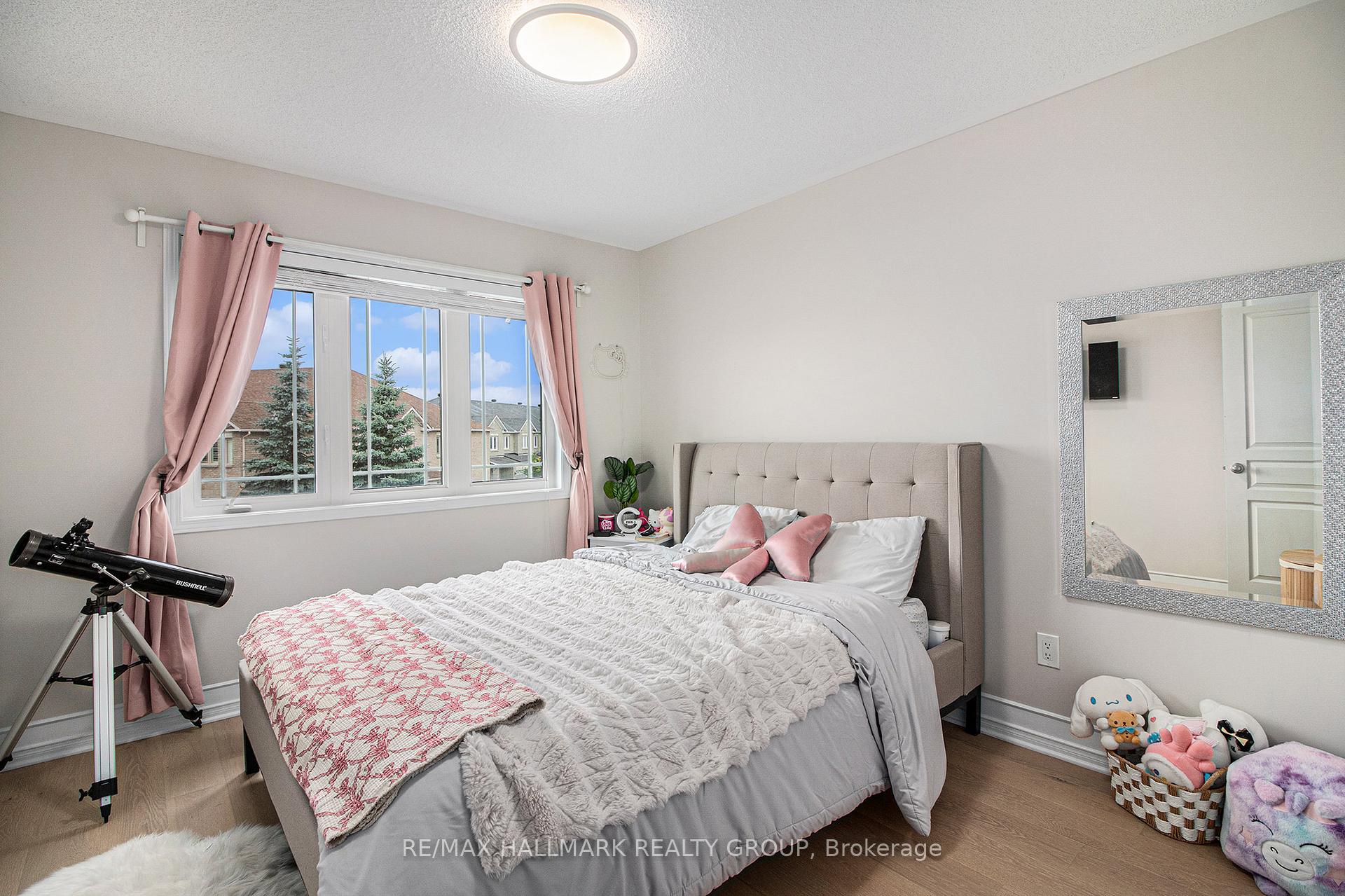 Photo 17 of 716 Percifor Way, Ottawa, Mer Bleue/Bradley Estates/Anderson Park — HOMEH