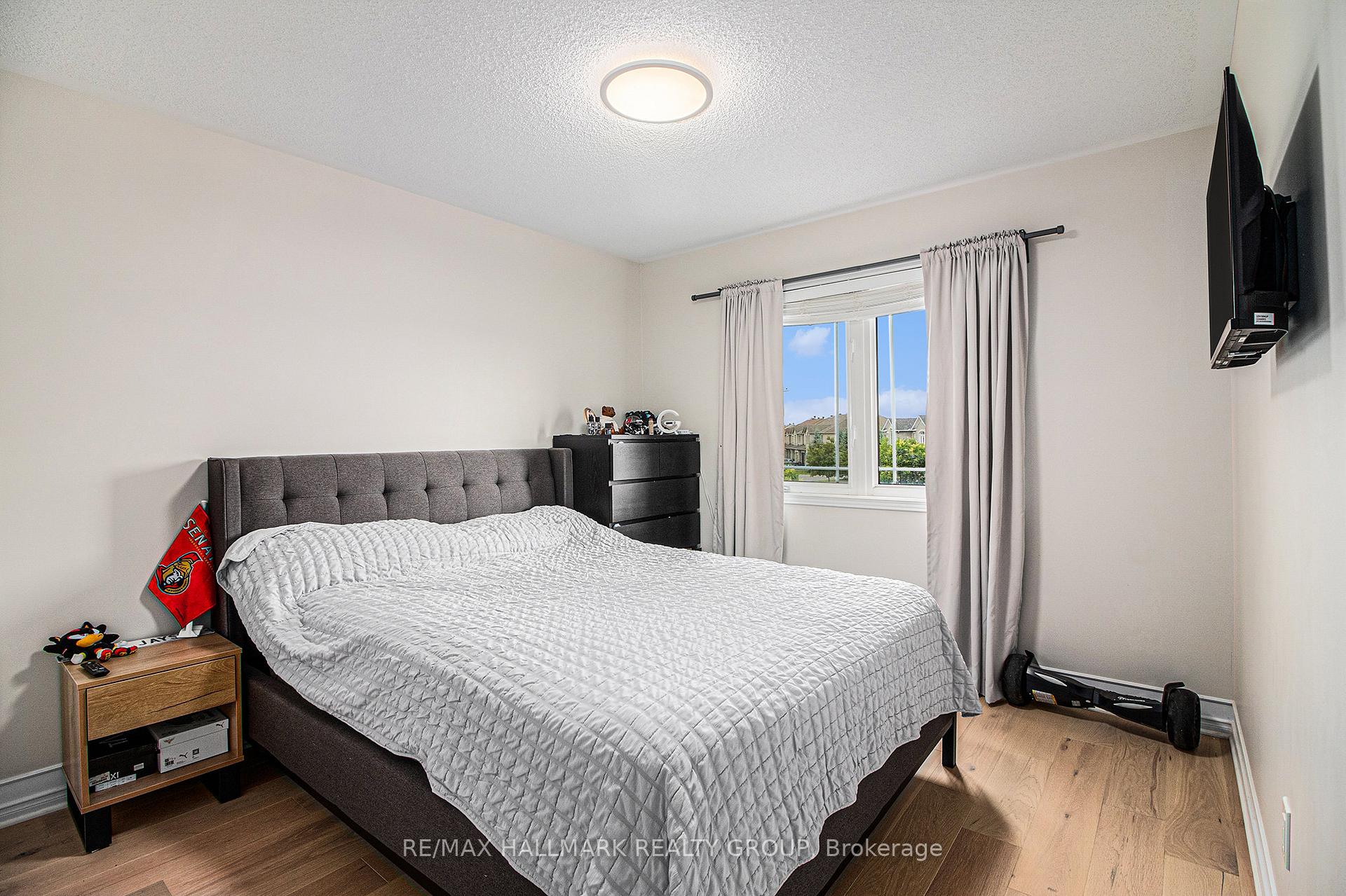 Photo 18 of 716 Percifor Way, Ottawa, Mer Bleue/Bradley Estates/Anderson Park — HOMEH
