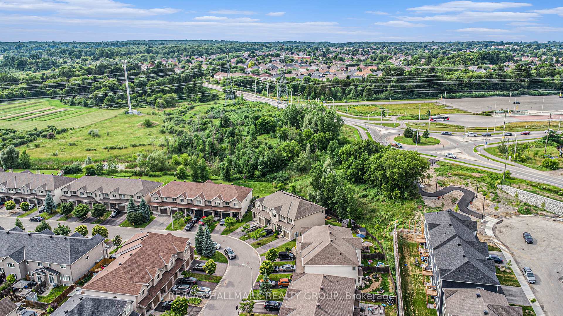 Photo 29 of 716 Percifor Way, Ottawa, Mer Bleue/Bradley Estates/Anderson Park — HOMEH