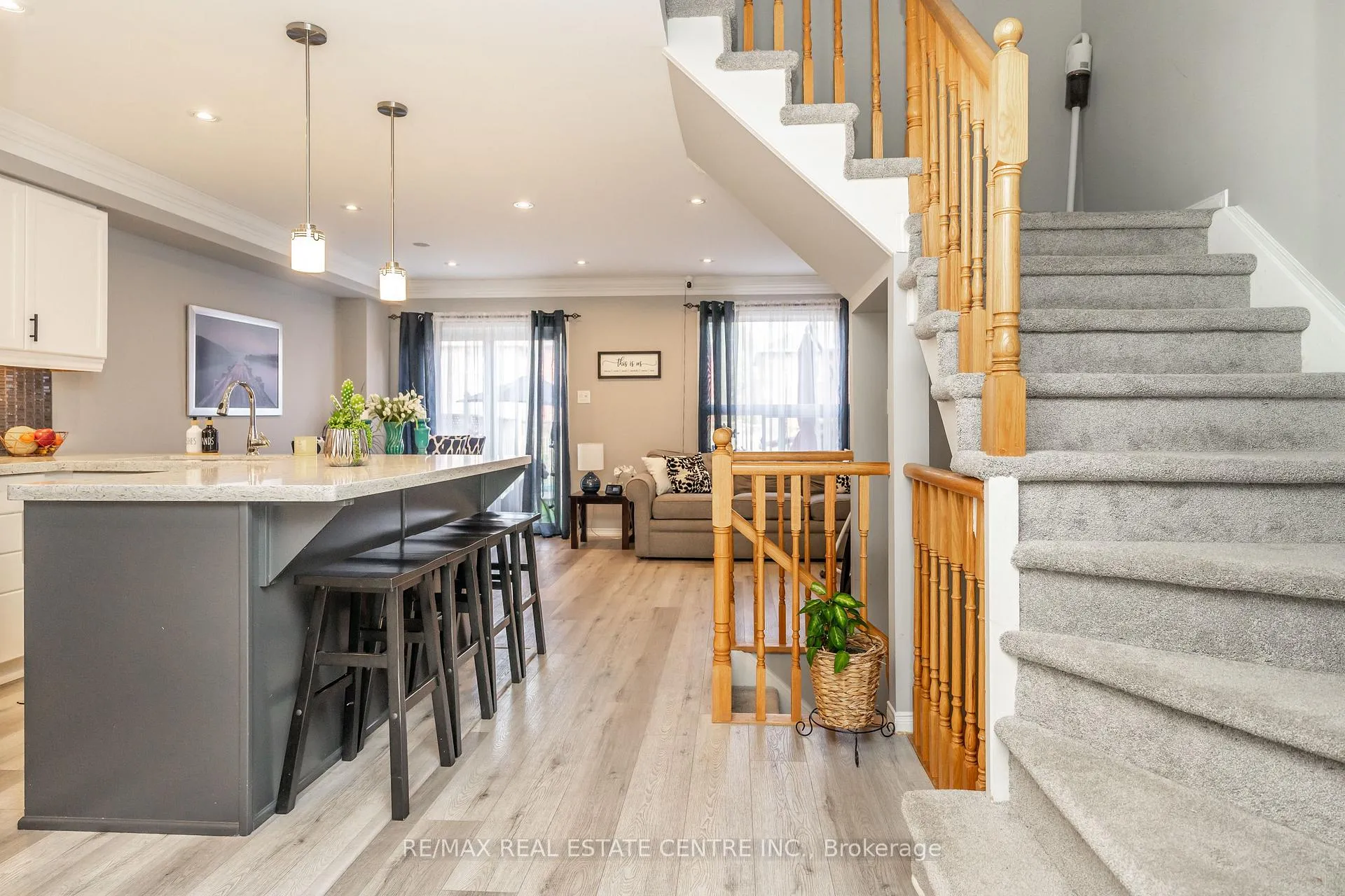 Photo 5 of 96 Henderson Crescent, New Tecumseth, Alliston — HOMEH