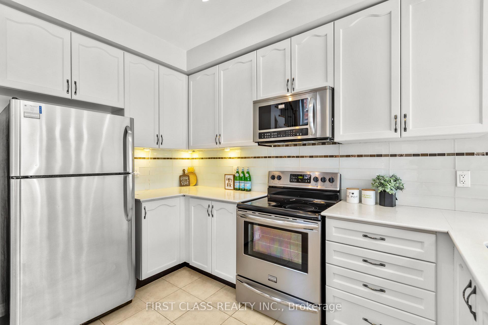 Photo 6 of 76 Evershot Crescent, Markham, Wismer — HOMEH