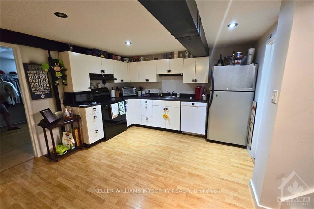 Photo 9 of 465 Newman Avenue, Ottawa, Overbrook/Castle Heights — HOMEH
