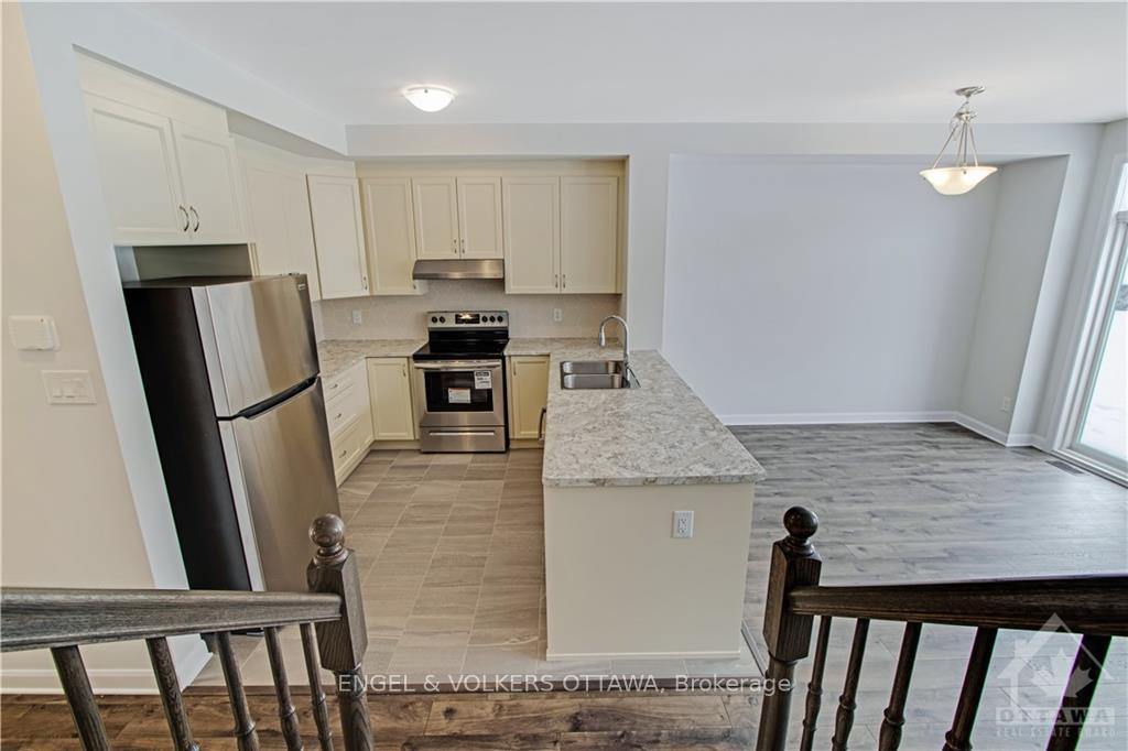 Photo 9 of 588 Decoeur Drive, Ottawa, Avalon West — HOMEH