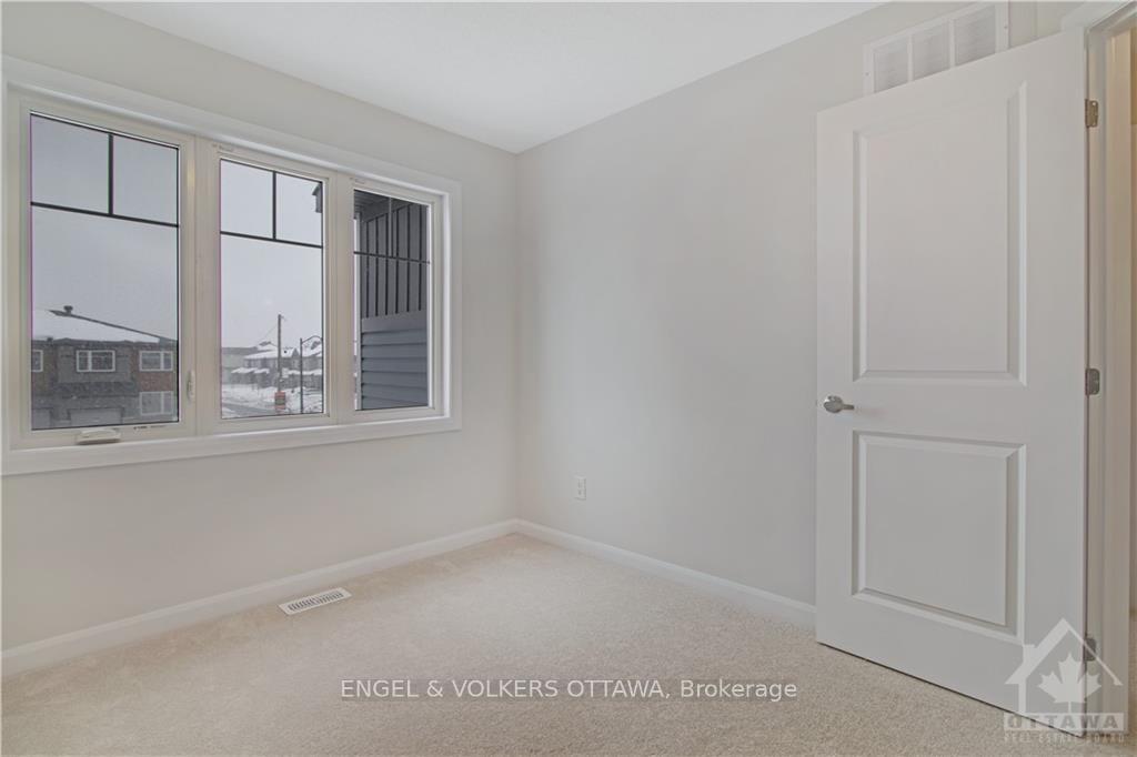 Photo 13 of 588 Decoeur Drive, Ottawa, Avalon West — HOMEH