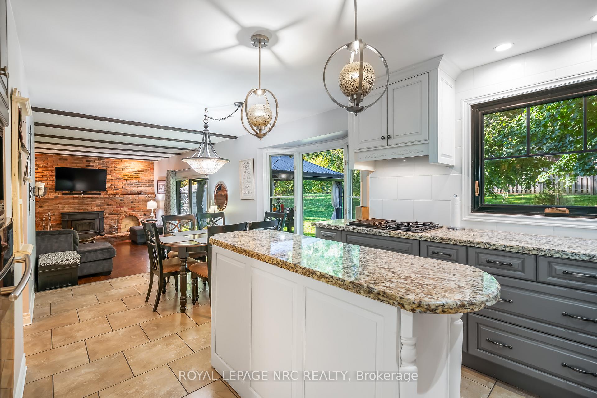 Photo 14 of 20 Parkhill Road, Pelham, Fonthill — HOMEH