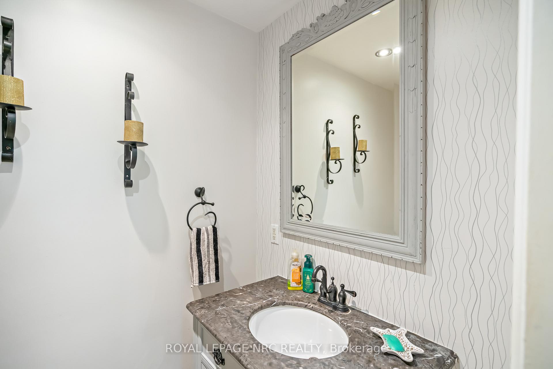 Photo 17 of 20 Parkhill Road, Pelham, Fonthill — HOMEH