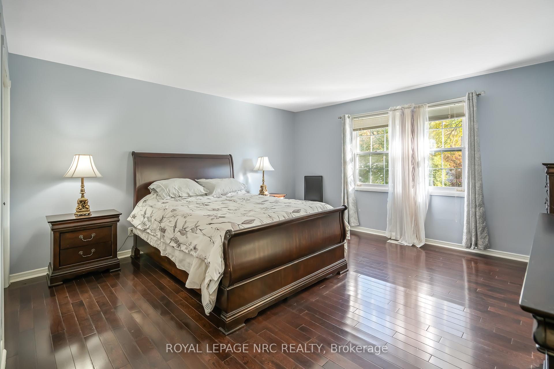Photo 24 of 20 Parkhill Road, Pelham, Fonthill — HOMEH