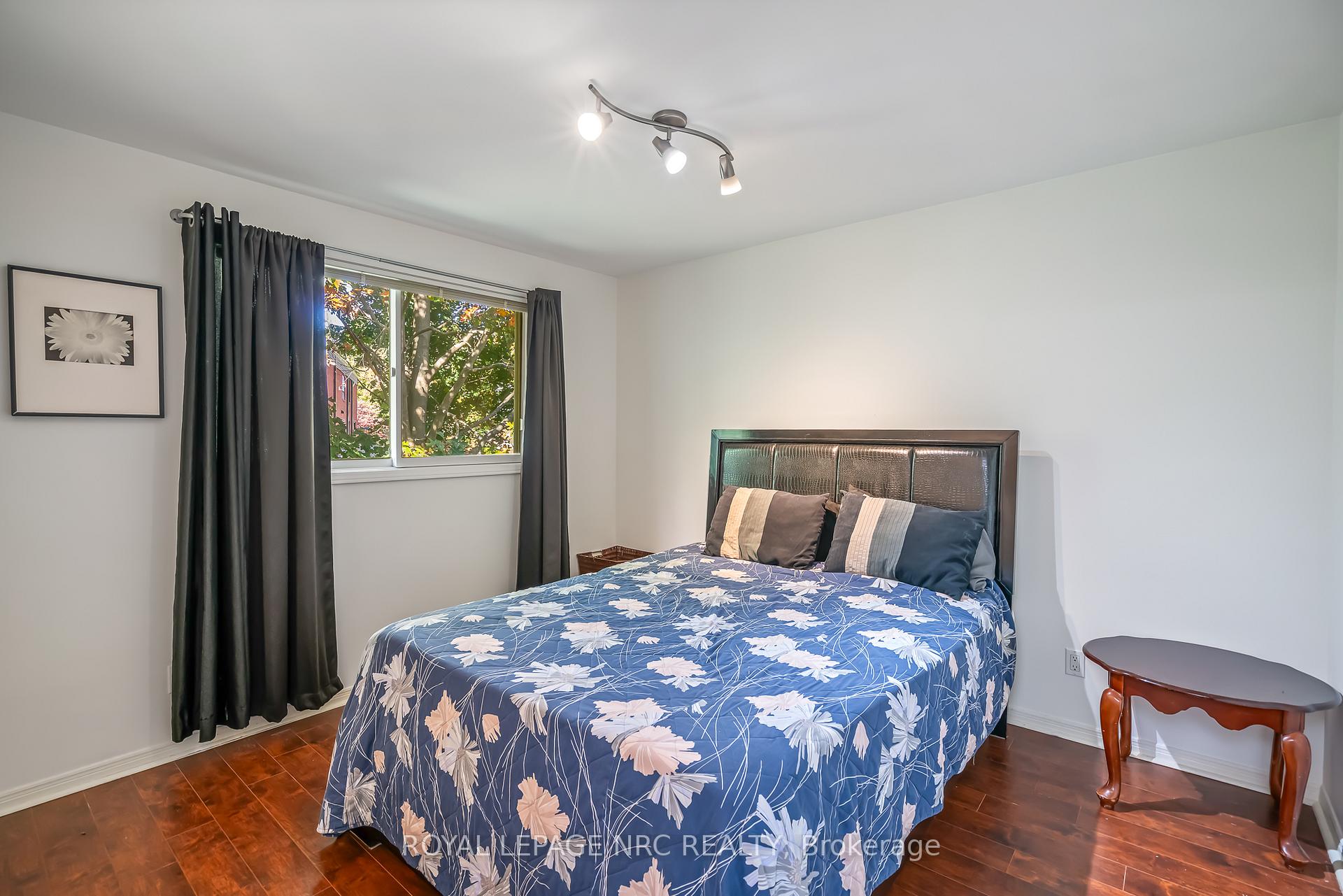 Photo 26 of 20 Parkhill Road, Pelham, Fonthill — HOMEH