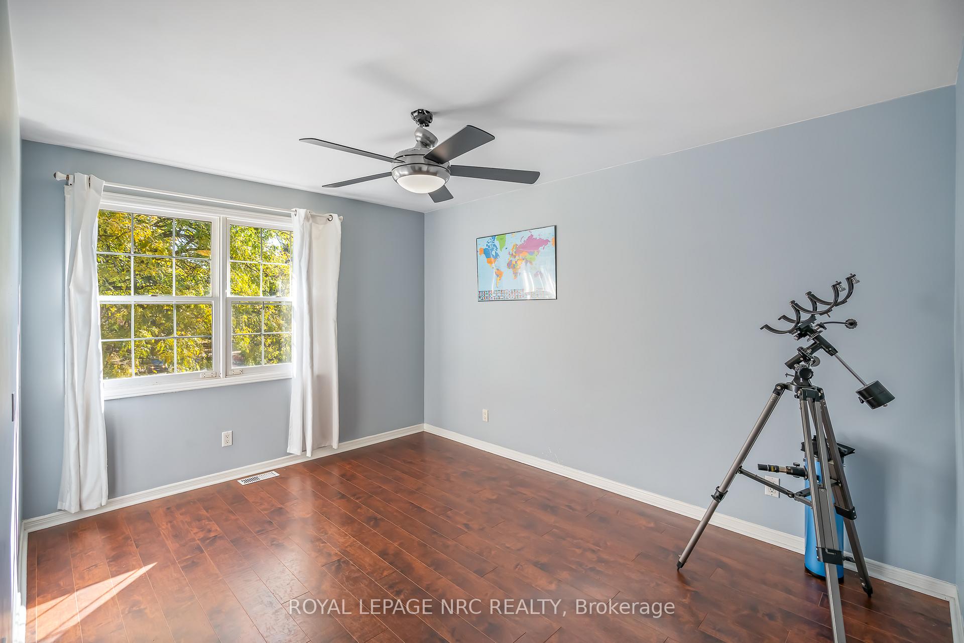 Photo 28 of 20 Parkhill Road, Pelham, Fonthill — HOMEH