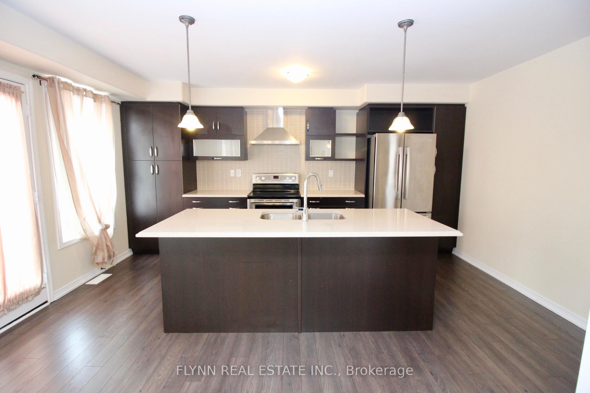Photo 9 of 8444 Elderberry Drive, Niagara Falls, Brown — HOMEH