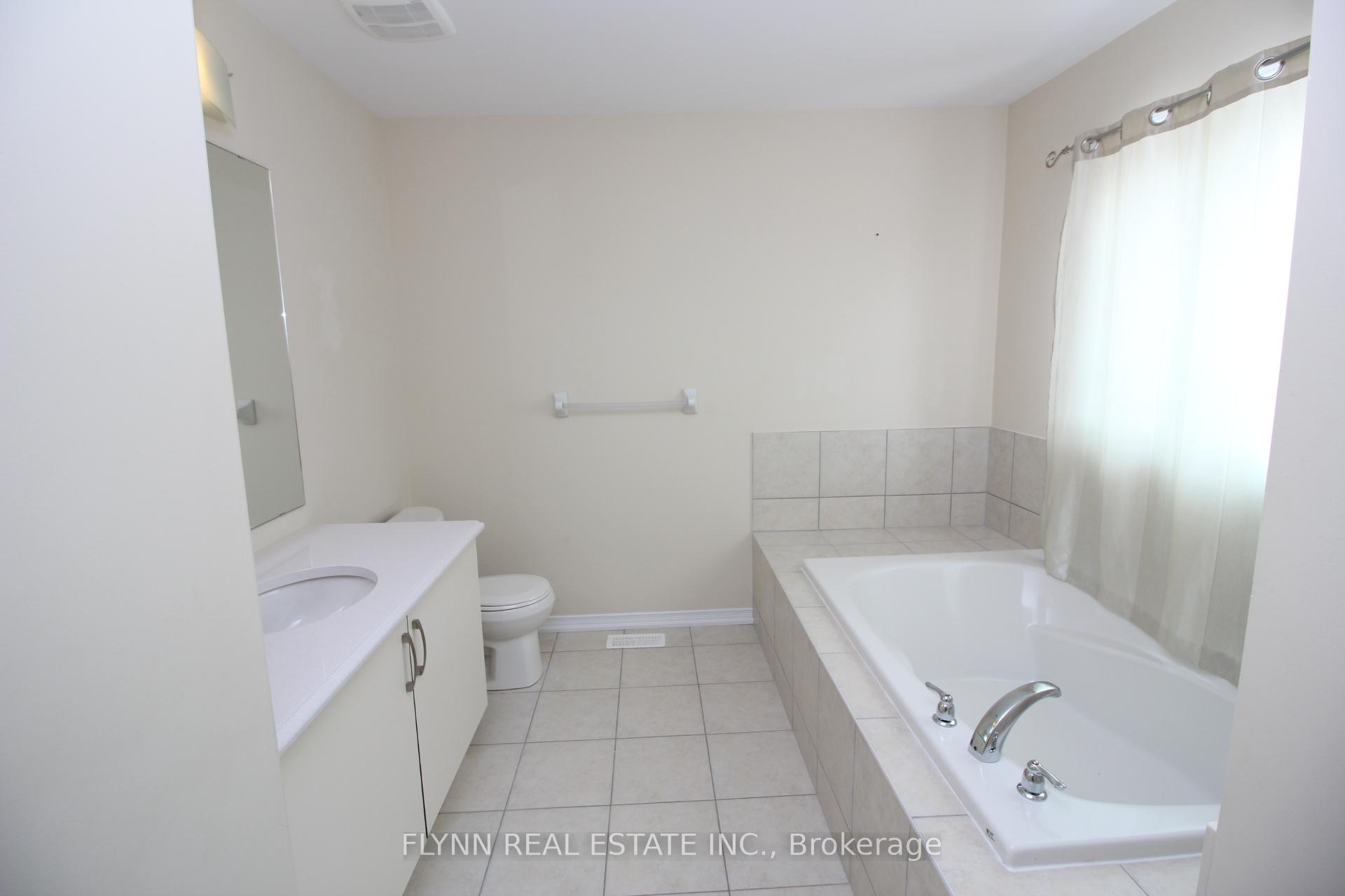 Photo 22 of 8444 Elderberry Drive, Niagara Falls, Brown — HOMEH