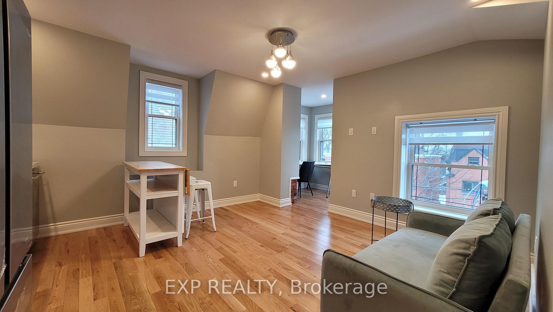 Photo 3 of Unit 302, 157-159 James Street, Ottawa, Ottawa Centre — HOMEH