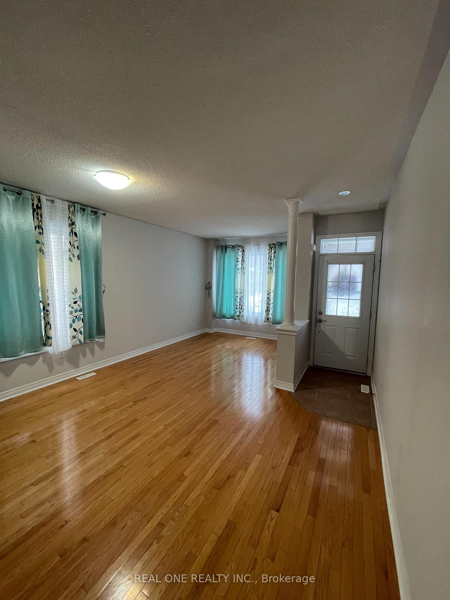 Photo 5 of 65 Tidewater Street, Markham, Wismer — HOMEH