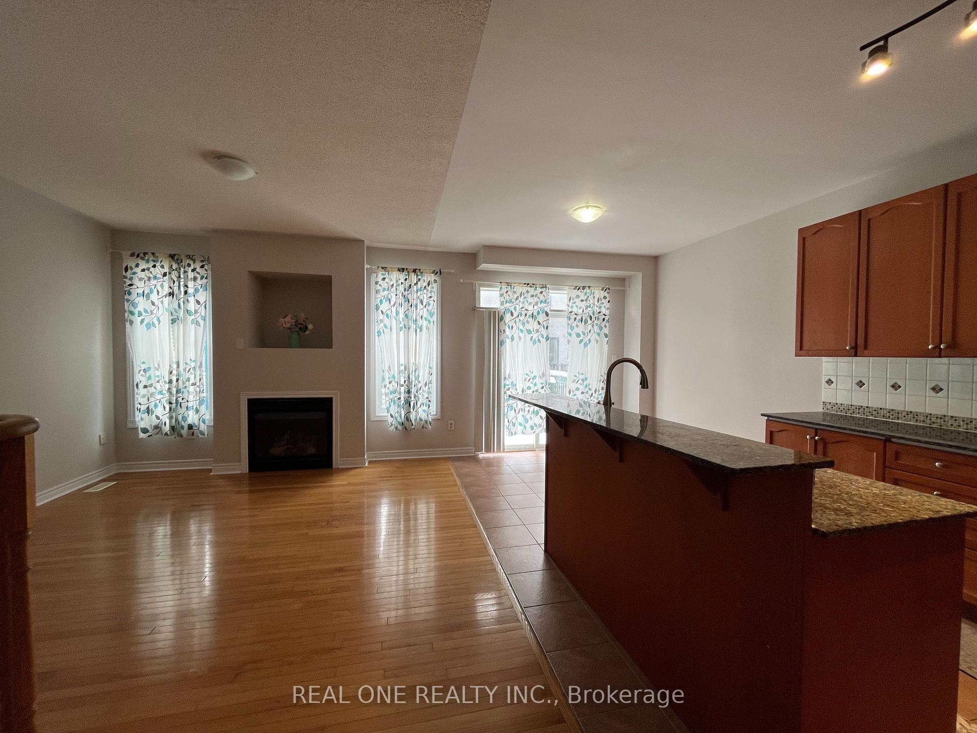 Photo 8 of 65 Tidewater Street, Markham, Wismer — HOMEH