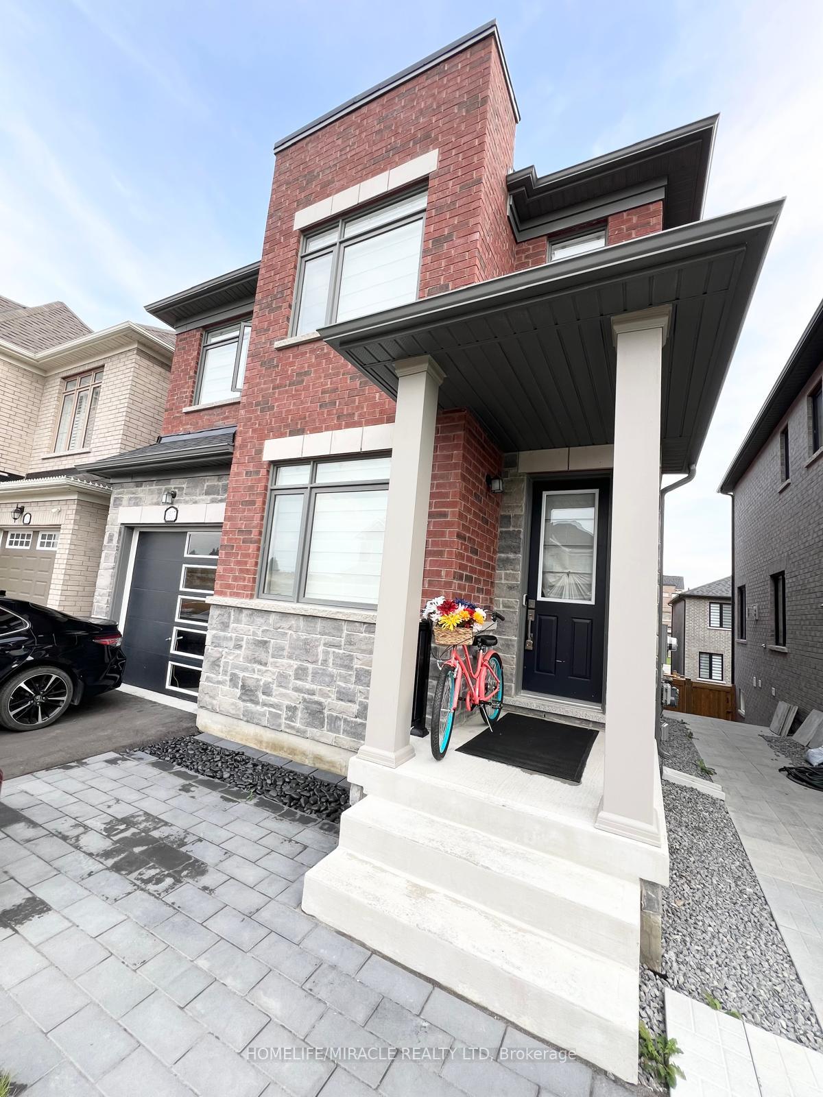 Photo 3 of 1017 Lockie Drive, Oshawa, Kedron — HOMEH