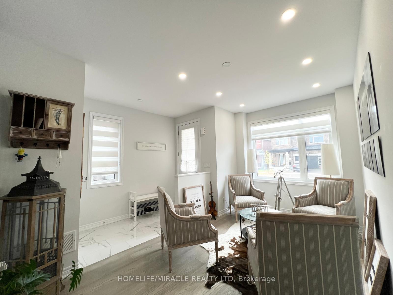 Photo 5 of 1017 Lockie Drive, Oshawa, Kedron — HOMEH