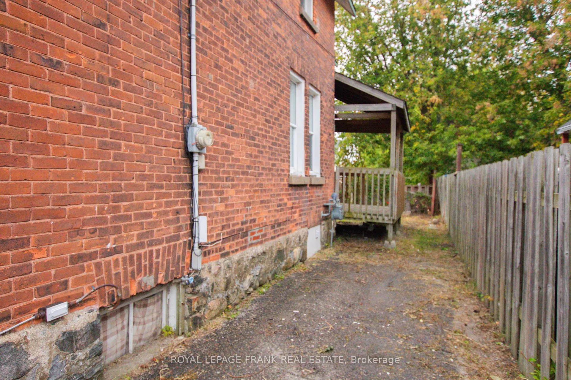 Photo 2 of 340 Regina Street, North Bay, Central — HOMEH