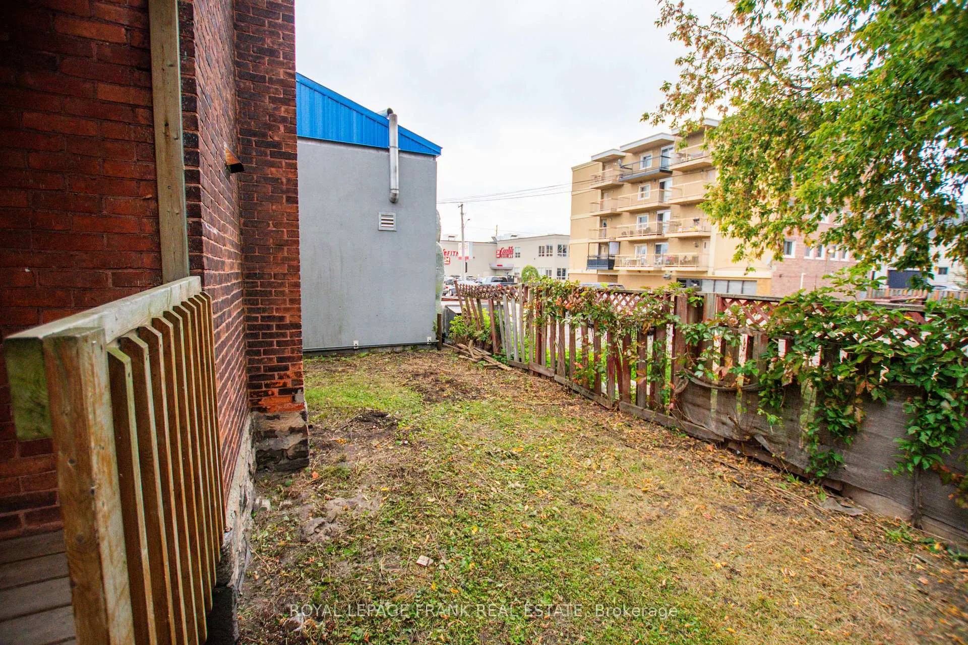 Photo 4 of 340 Regina Street, North Bay, Central — HOMEH