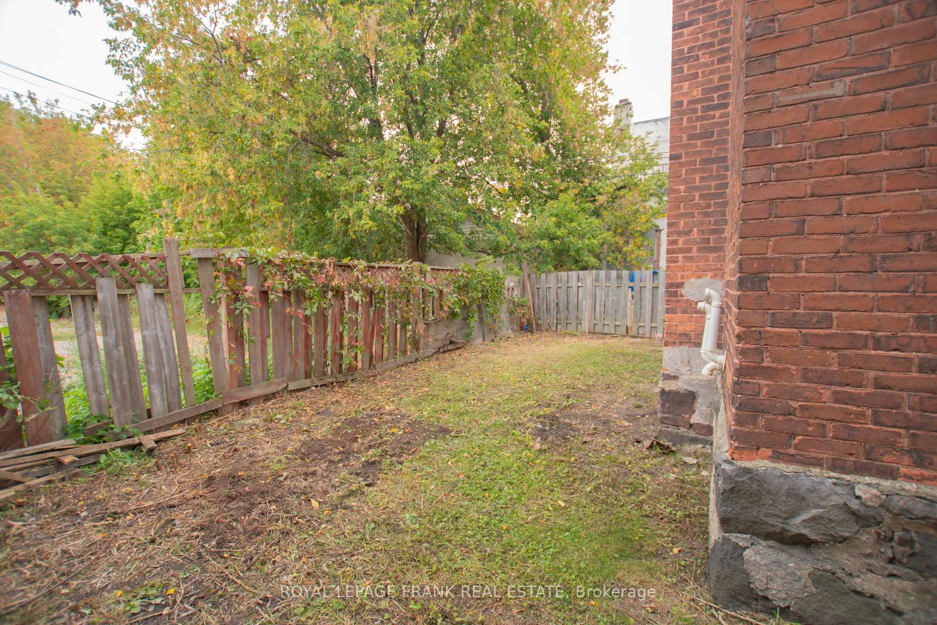 Photo 8 of 340 Regina Street, North Bay, Central — HOMEH