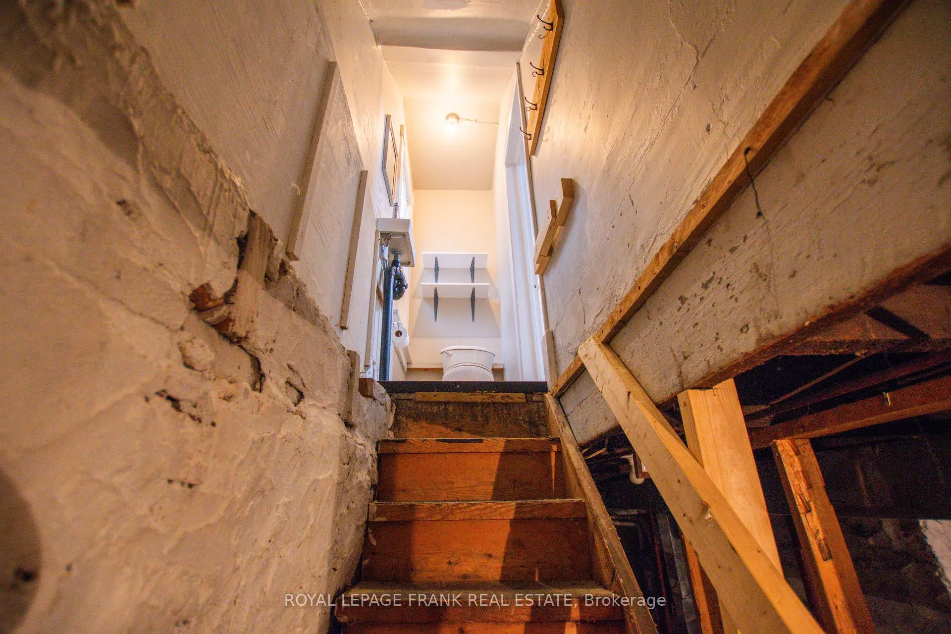 Photo 22 of 340 Regina Street, North Bay, Central — HOMEH