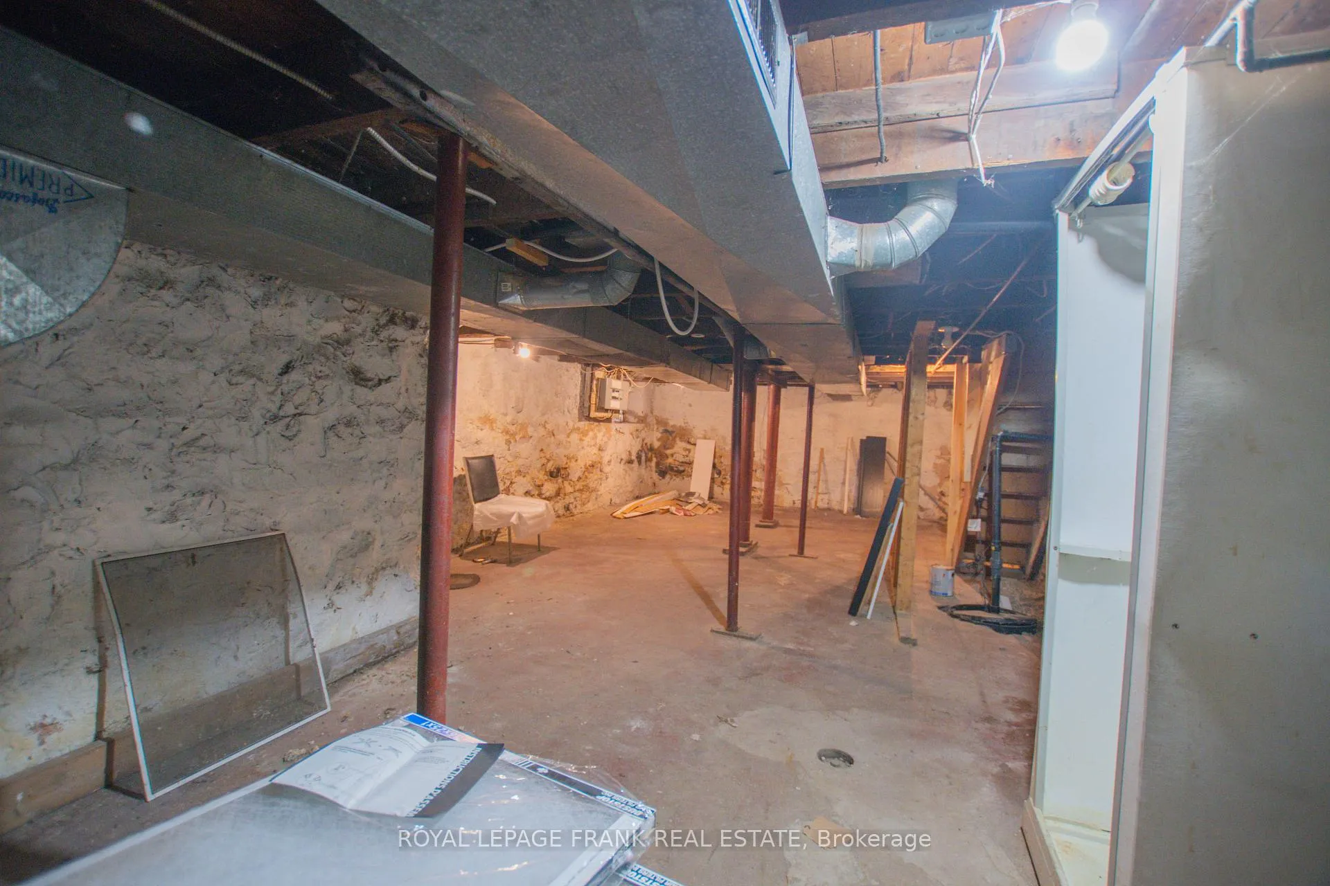 Photo 25 of 340 Regina Street, North Bay, Central — HOMEH