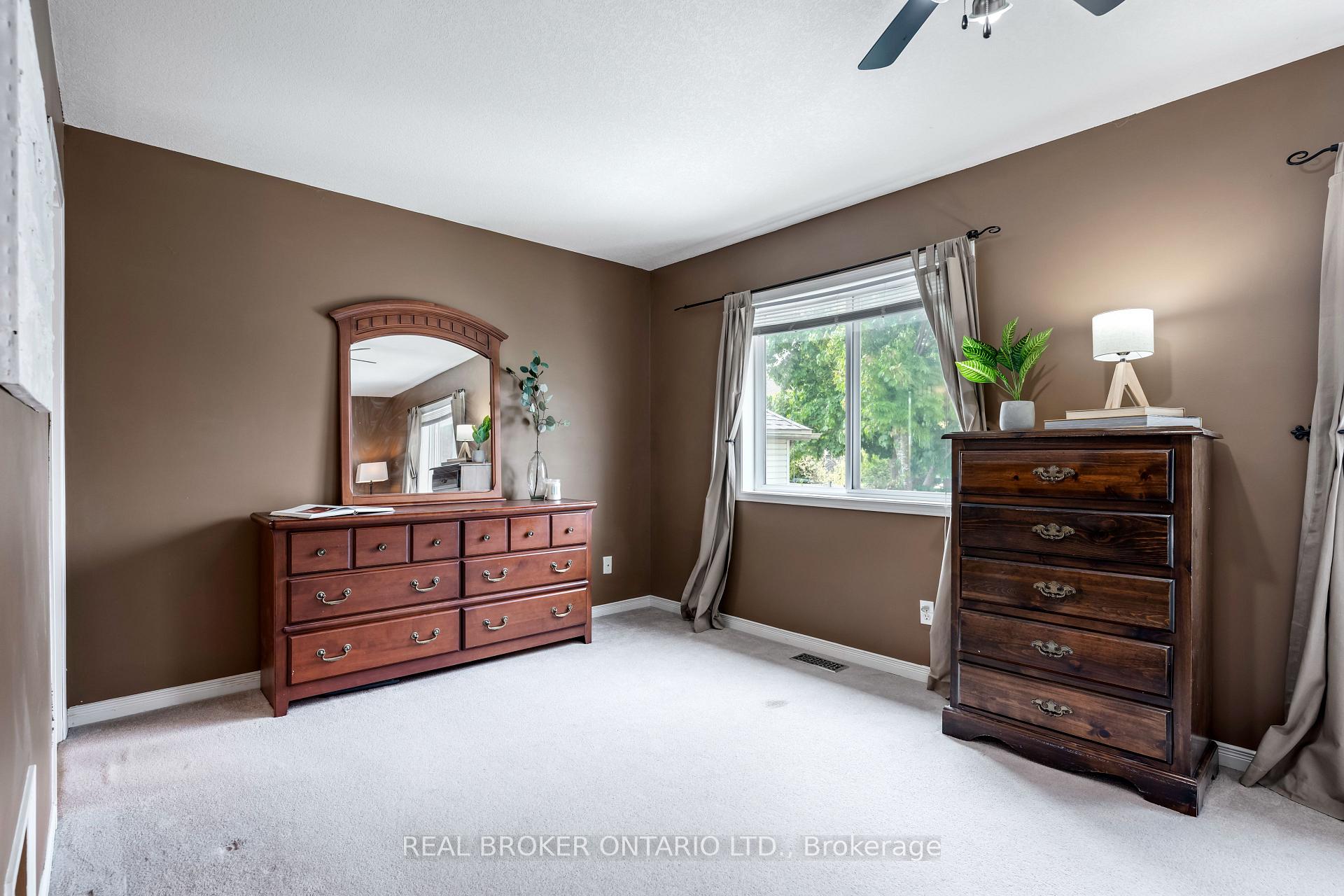 Photo 22 of 107 Glengarry Road, Orangeville — HOMEH
