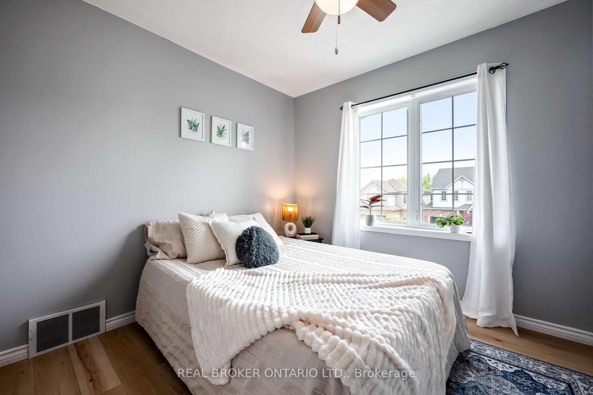 Photo 18 of 107 Glengarry Road, Orangeville — HOMEH