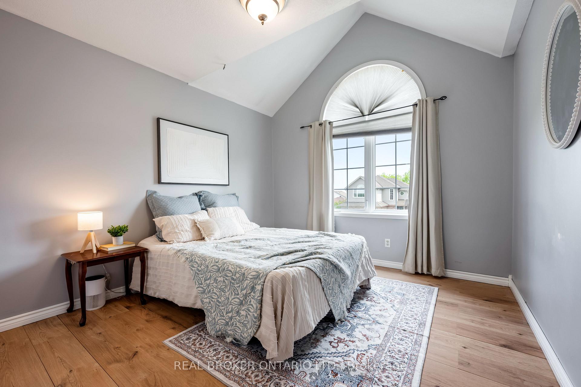 Photo 16 of 107 Glengarry Road, Orangeville — HOMEH