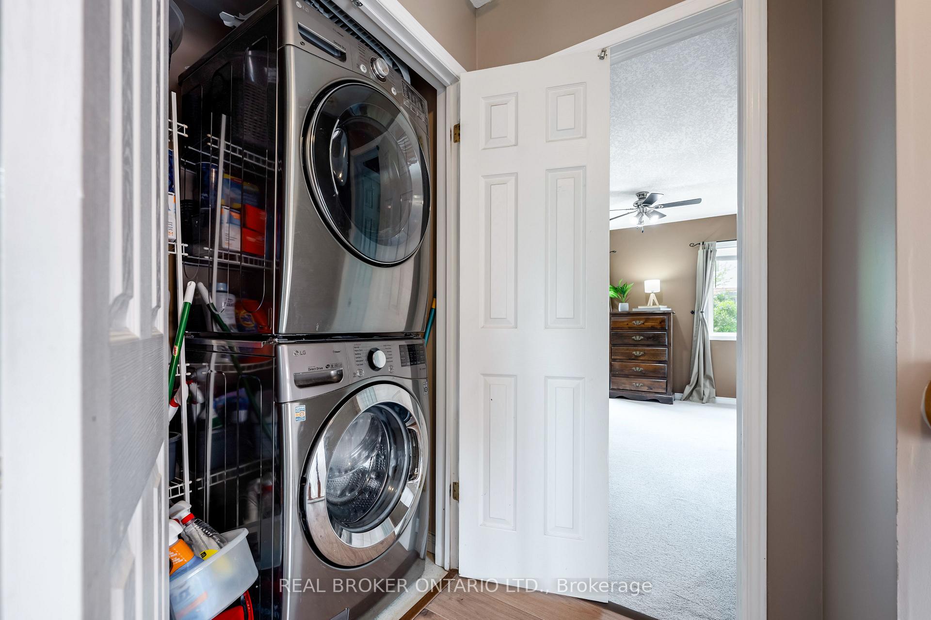 Photo 31 of 107 Glengarry Road, Orangeville — HOMEH
