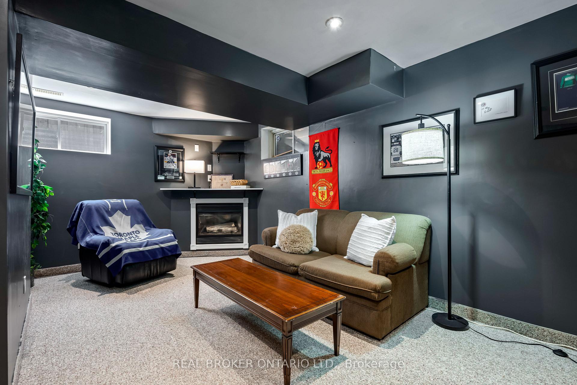 Photo 20 of 107 Glengarry Road, Orangeville — HOMEH