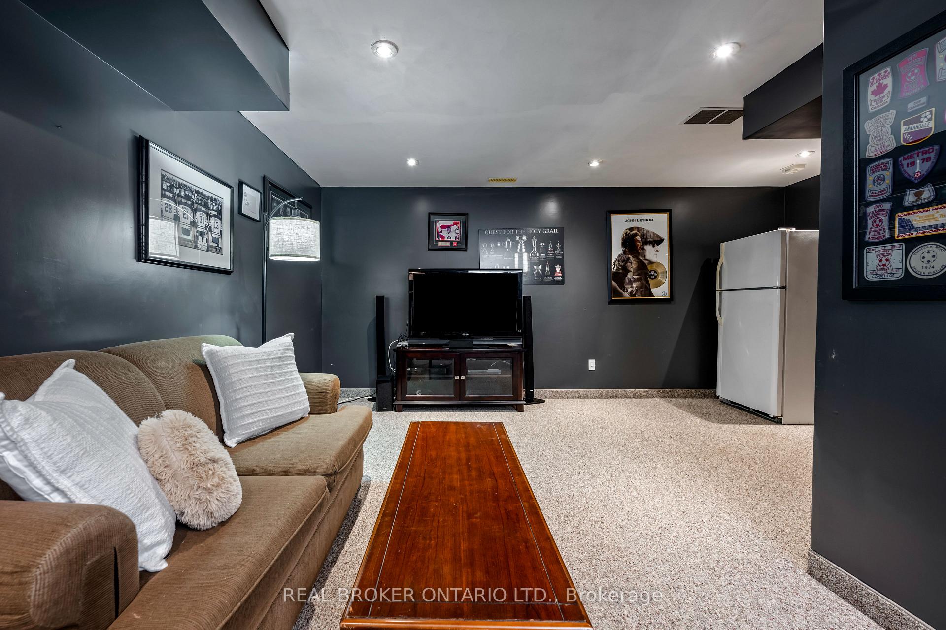 Photo 29 of 107 Glengarry Road, Orangeville — HOMEH