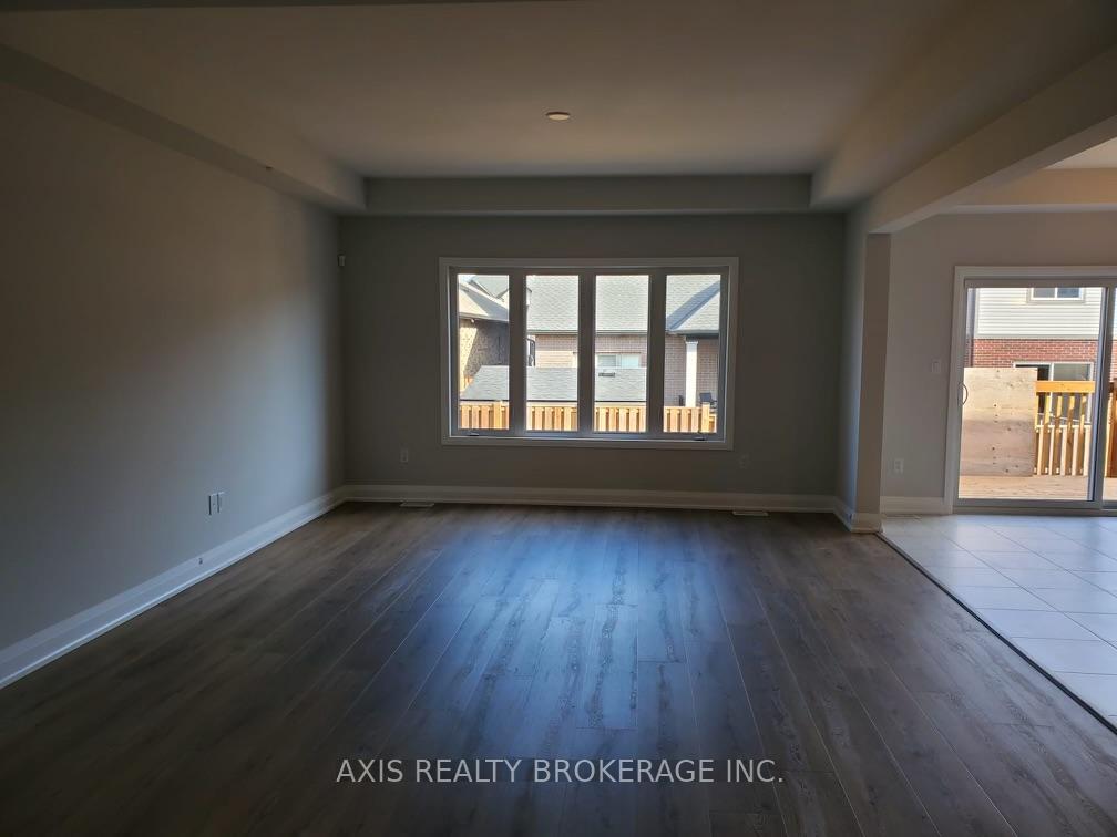 Photo 3 of 45 Samuel Avenue, Pelham, Fonthill — HOMEH