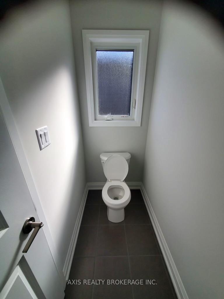 Photo 6 of 45 Samuel Avenue, Pelham, Fonthill — HOMEH