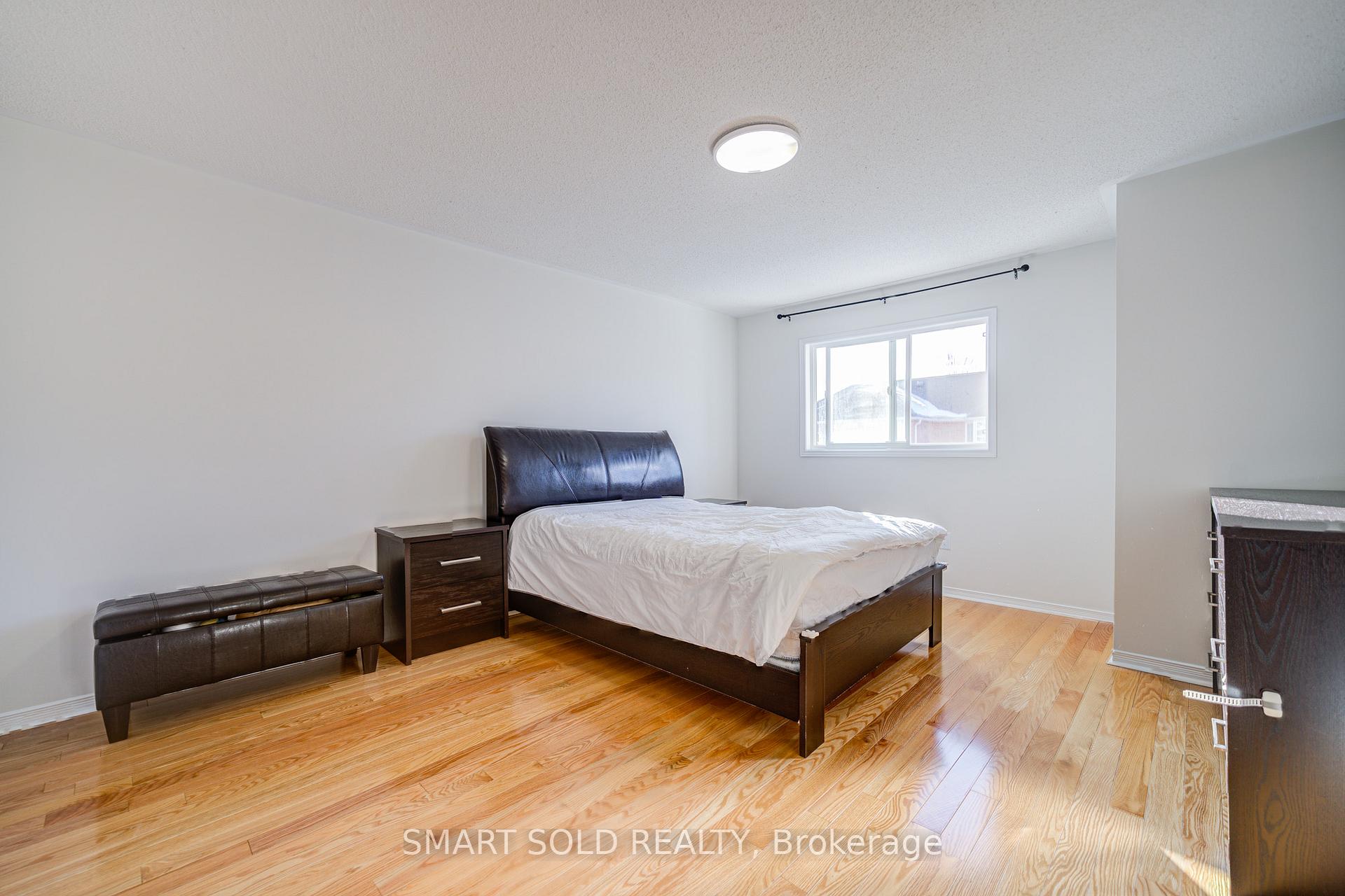 Photo 23 of 109 Warren Bradley Street, Markham, Berczy — HOMEH