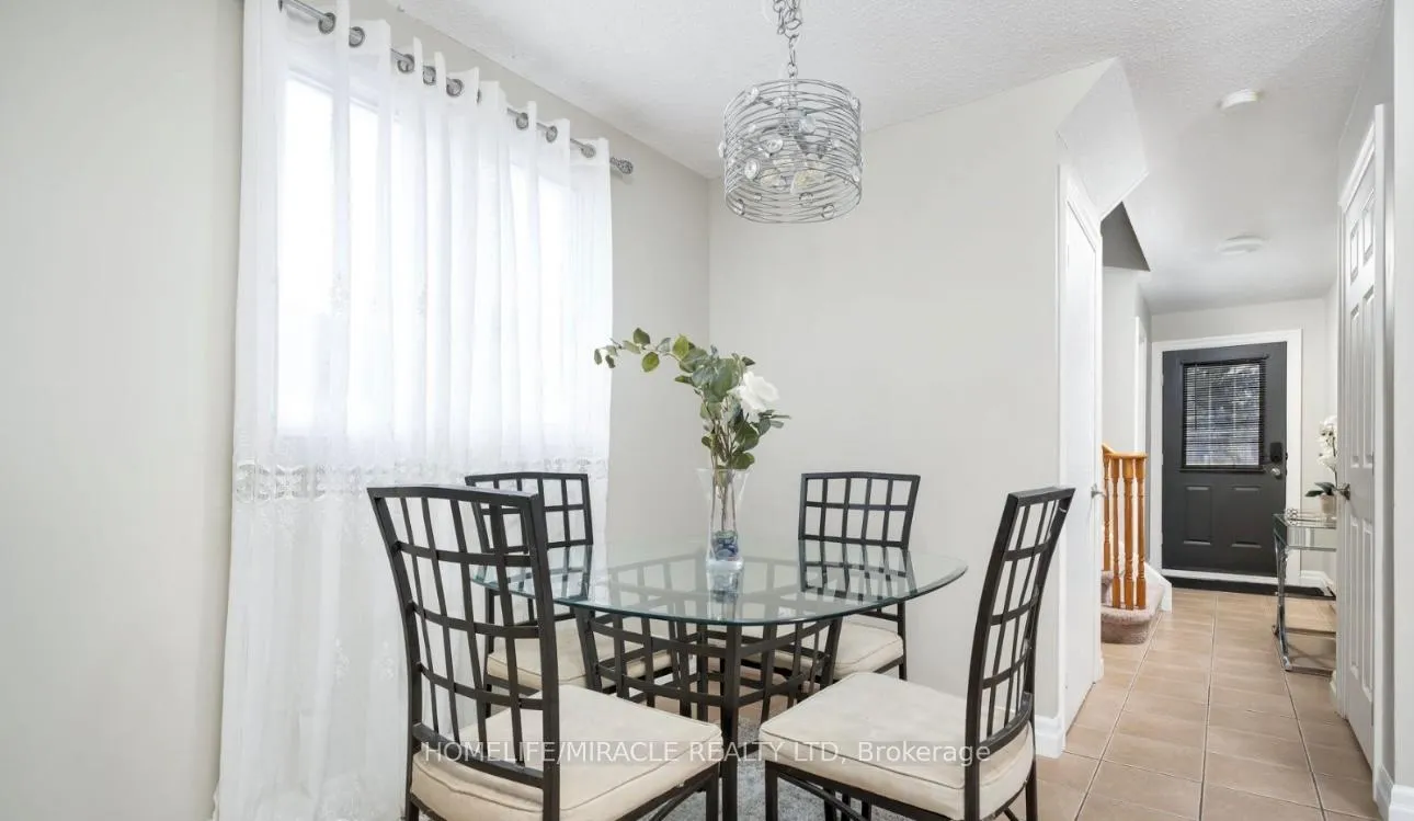 Photo 9 of 44 Glovers Road, Oshawa, Samac — HOMEH