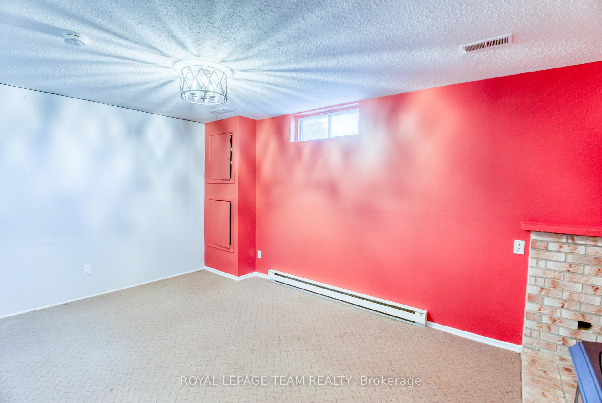 Photo 25 of 1094 Grenoble Crescent, Ottawa, Orleans Wood — HOMEH