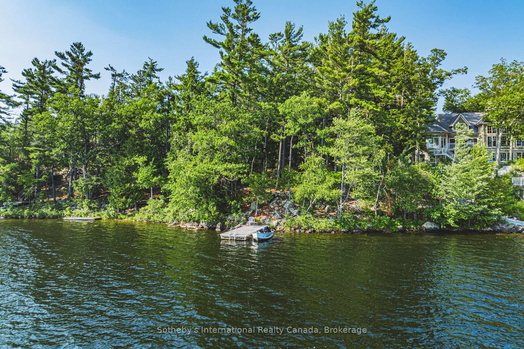 Front of 2760 Casement Island