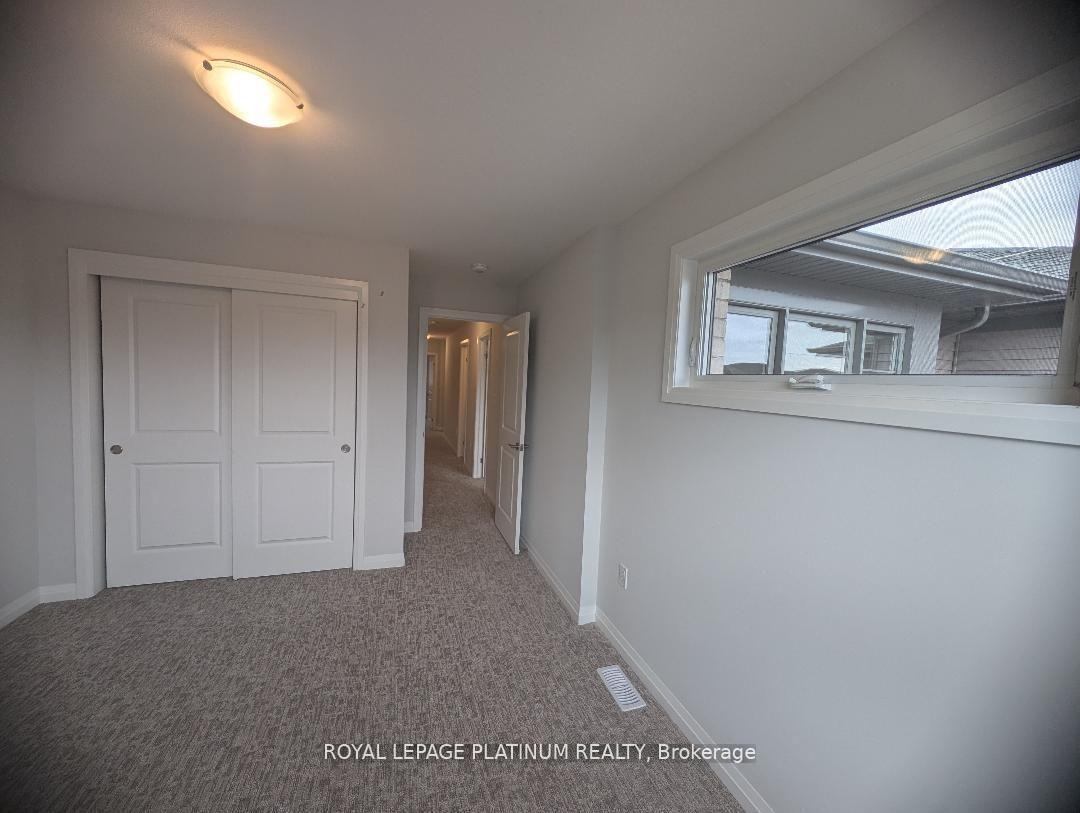 Photo 7 of 30 Samuel Avenue, Pelham, Fonthill — HOMEH